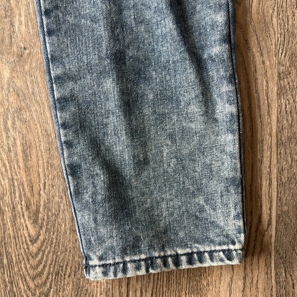 Boohoo Men's Slim Jeans in Blue with Red Patch - Picture 3 of 13